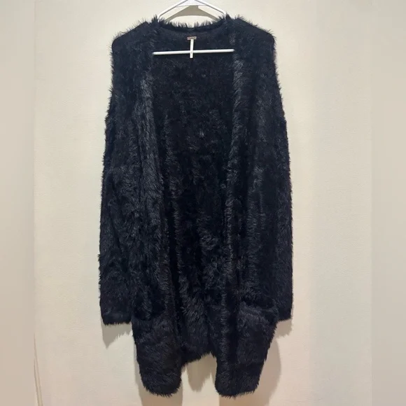 Free People Faux Fur Cardigan Sweater in Black, Women’s Size Large - Picture 3 of 10
